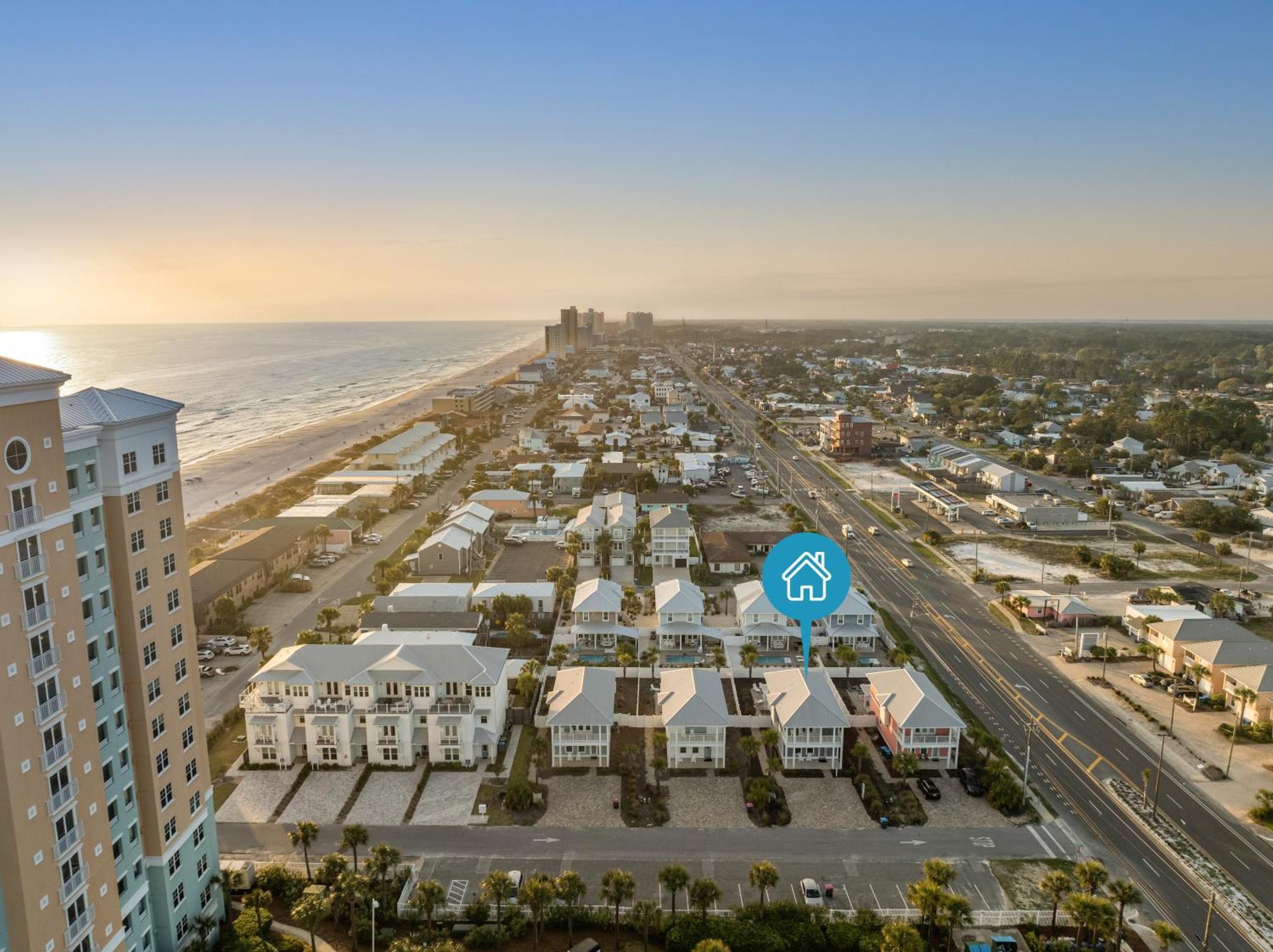 Fabulous Modern House - 4br, 35ba: Pool/beach View & Access/balcony