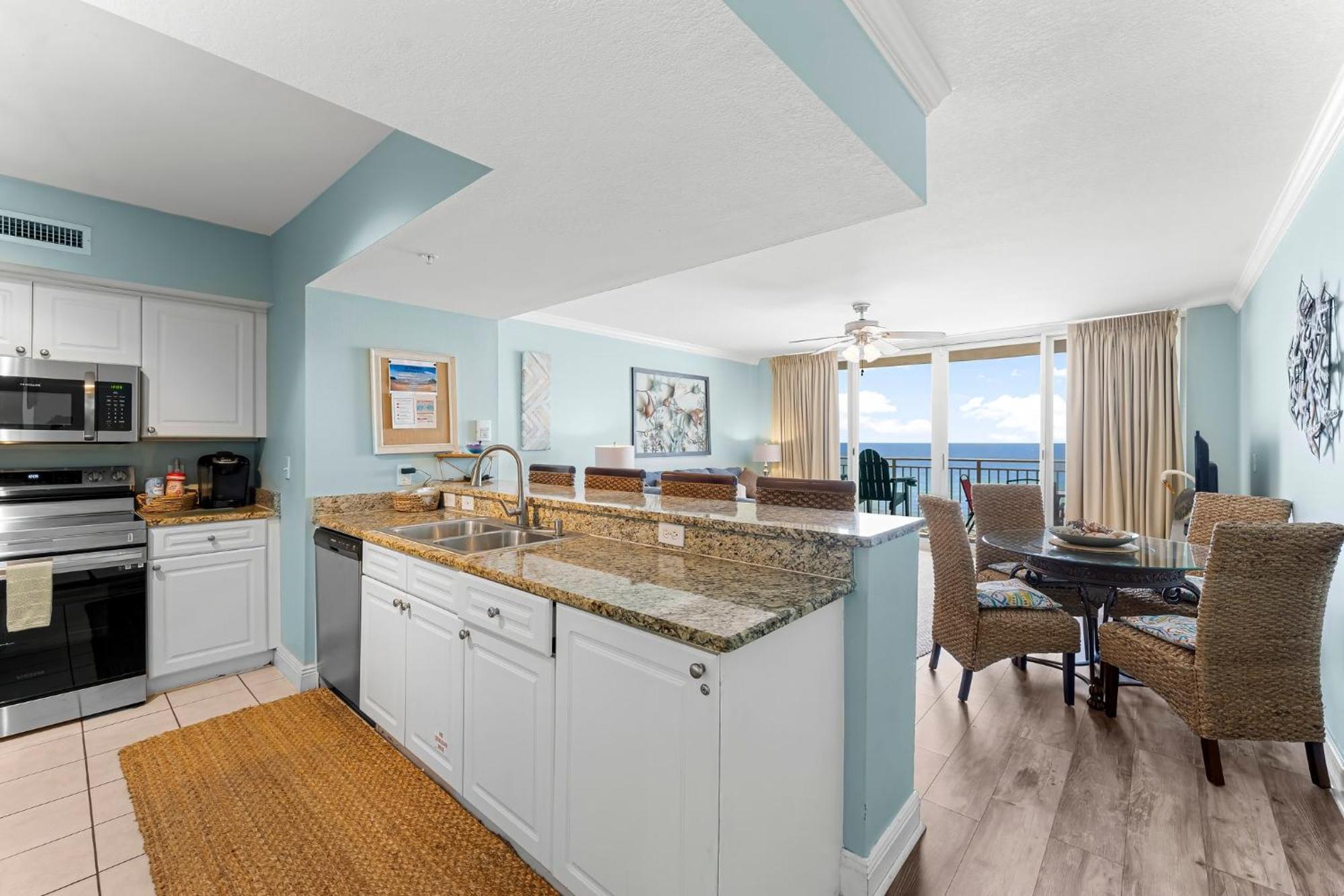 Goin Coastal Emerald Unit 729 Aparthotel *