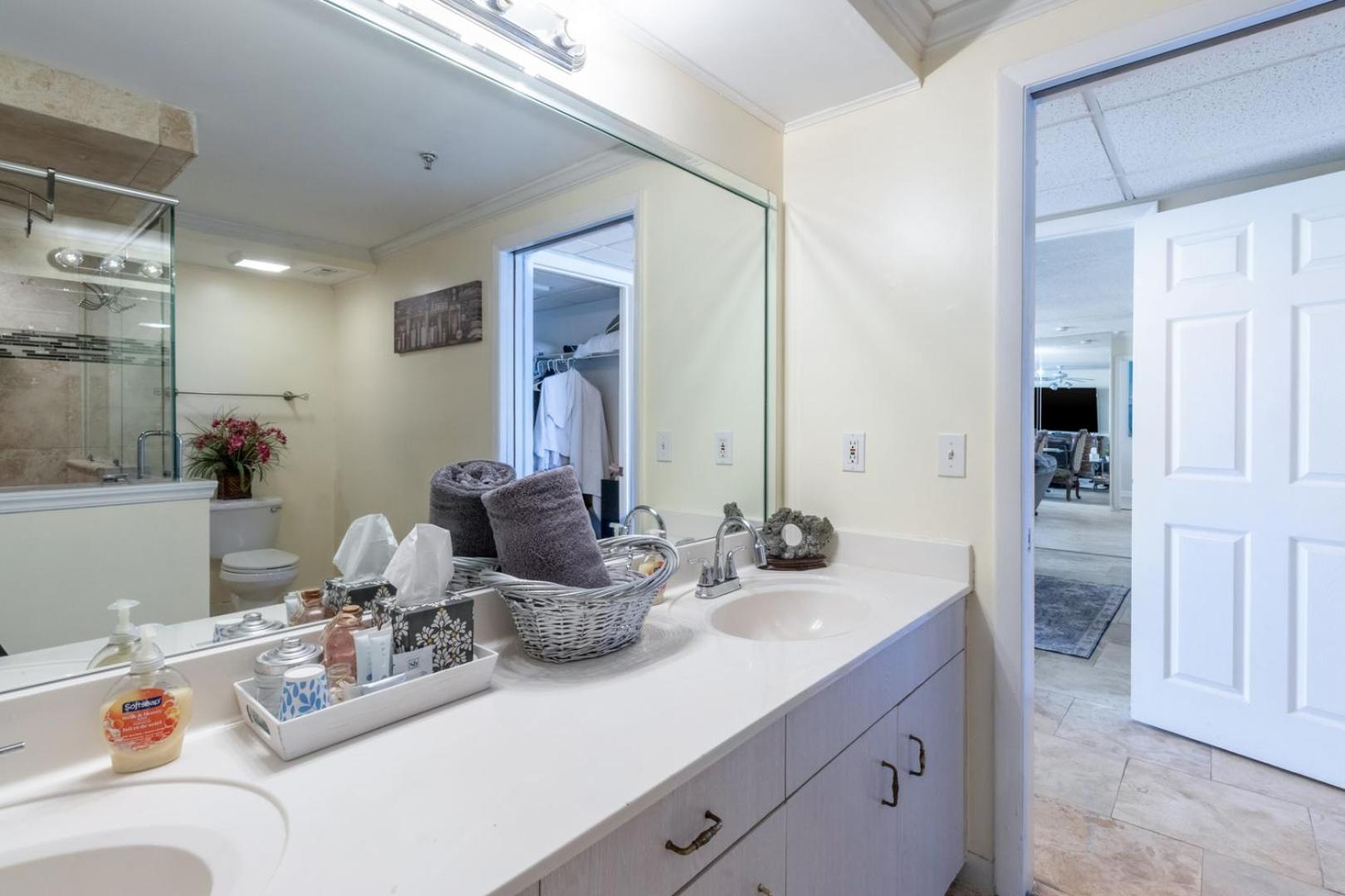 Gulf Front Private Balcony 2 Bed 2 Bath Luxury