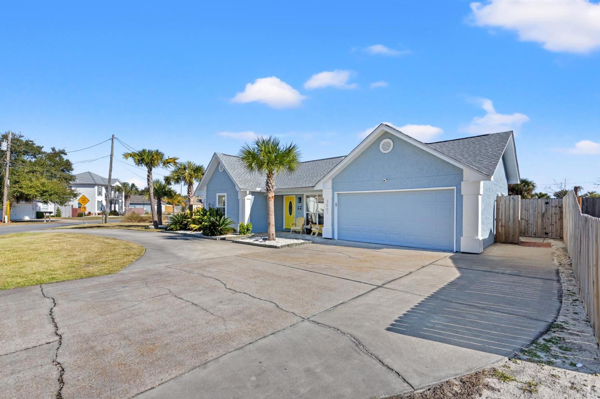 Pet Friendly House New Tastefully Remodeled W Golf Cart Included! * Panama City Beach