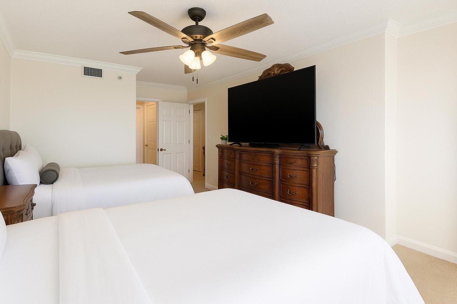 Gulf Front Private Balcony 2 Bed 2 Bath Luxury *