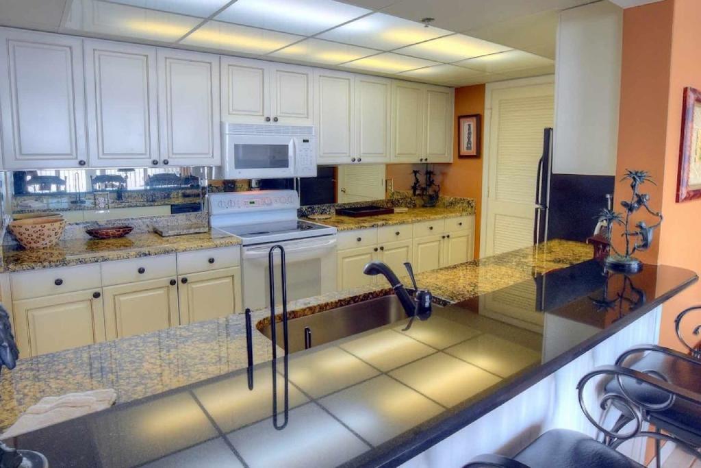 Apartment 104 Long Tower Iv Panama City Beach