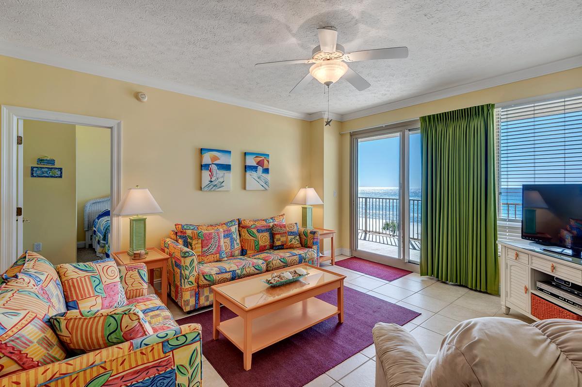 Oceanfront With Spacious Balcony - Unit 0306 Apartment
