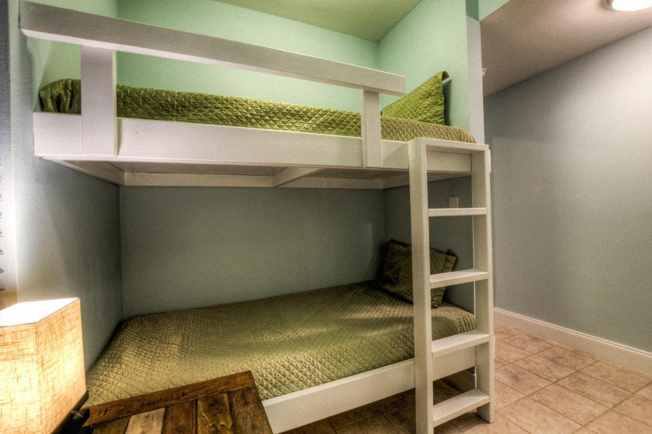 Holiday home Laketown Wharf 1527 By Zia Panama City Beach