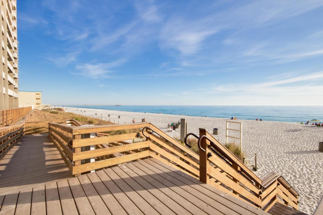 Tidewater Beach 1117 Three Bedroom *