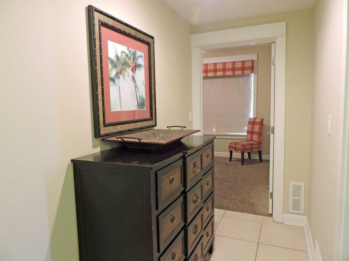 Grand Panama By Counts Oakes Apartment