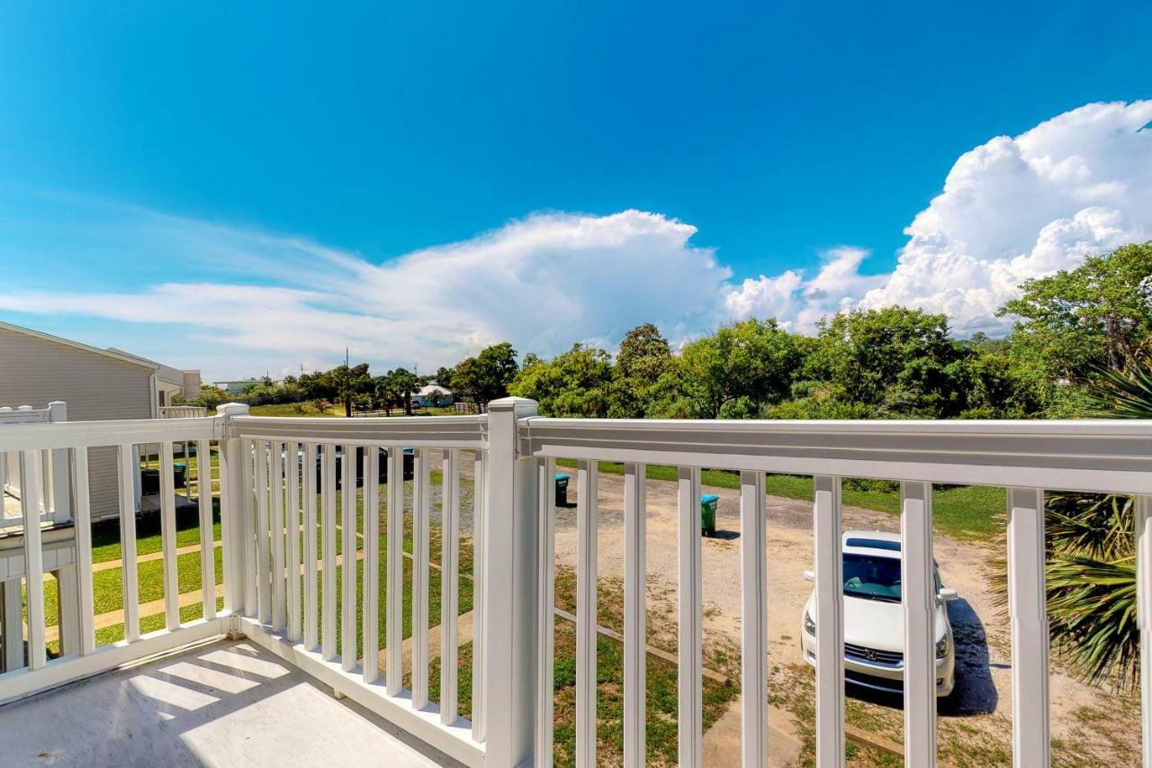 Deluna Court Getaway *