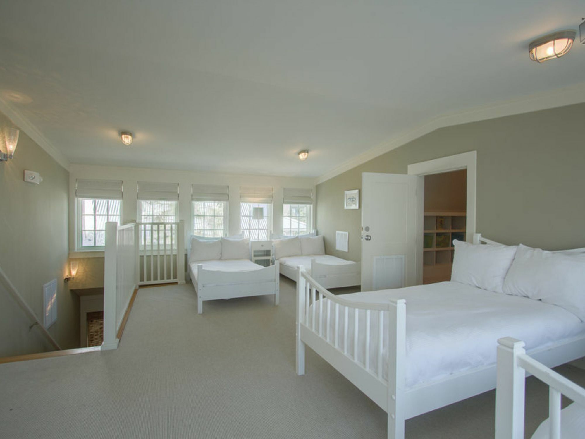 Derby Dunes By Redawning