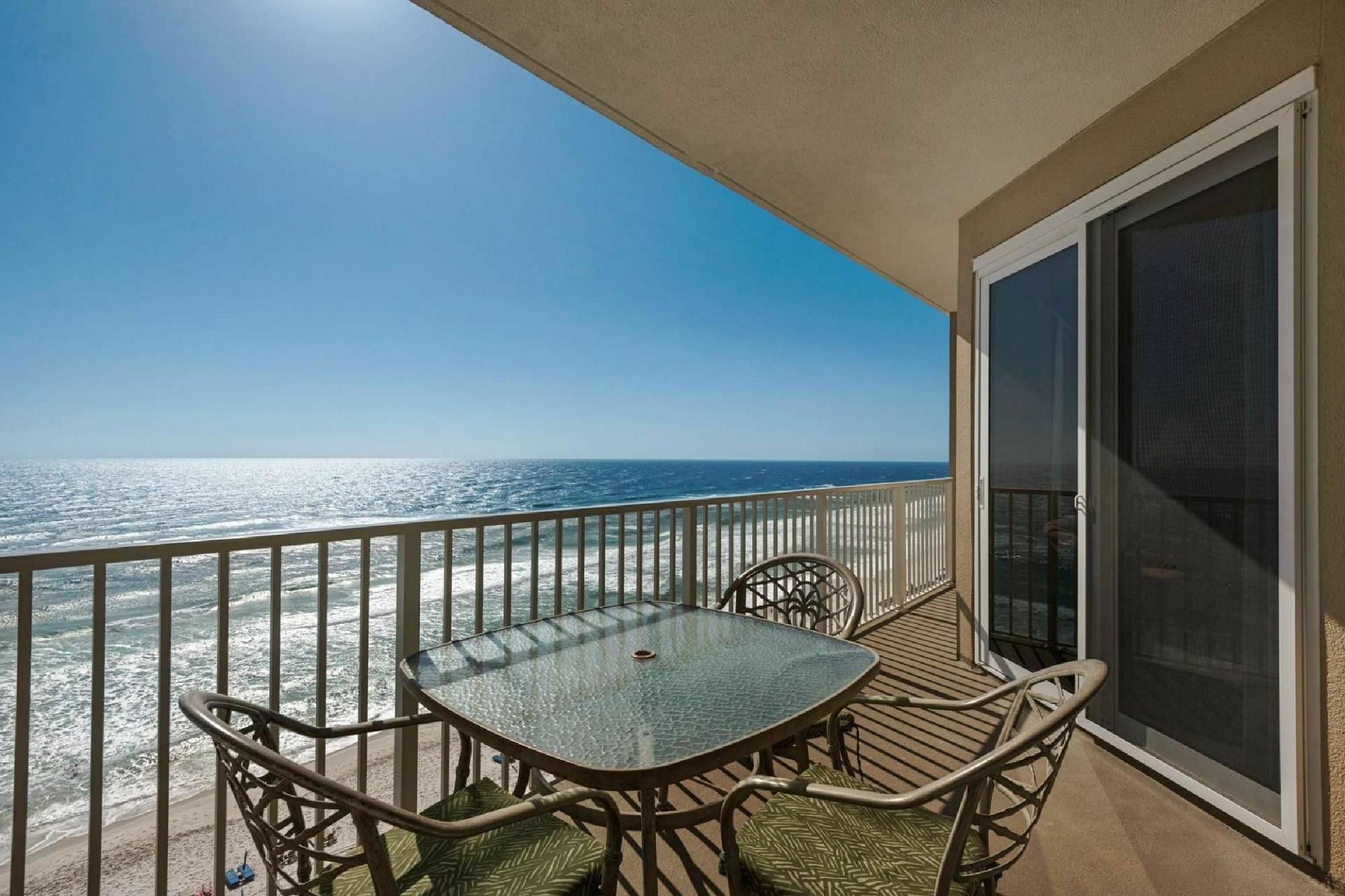 Apartment 903 Grandview East