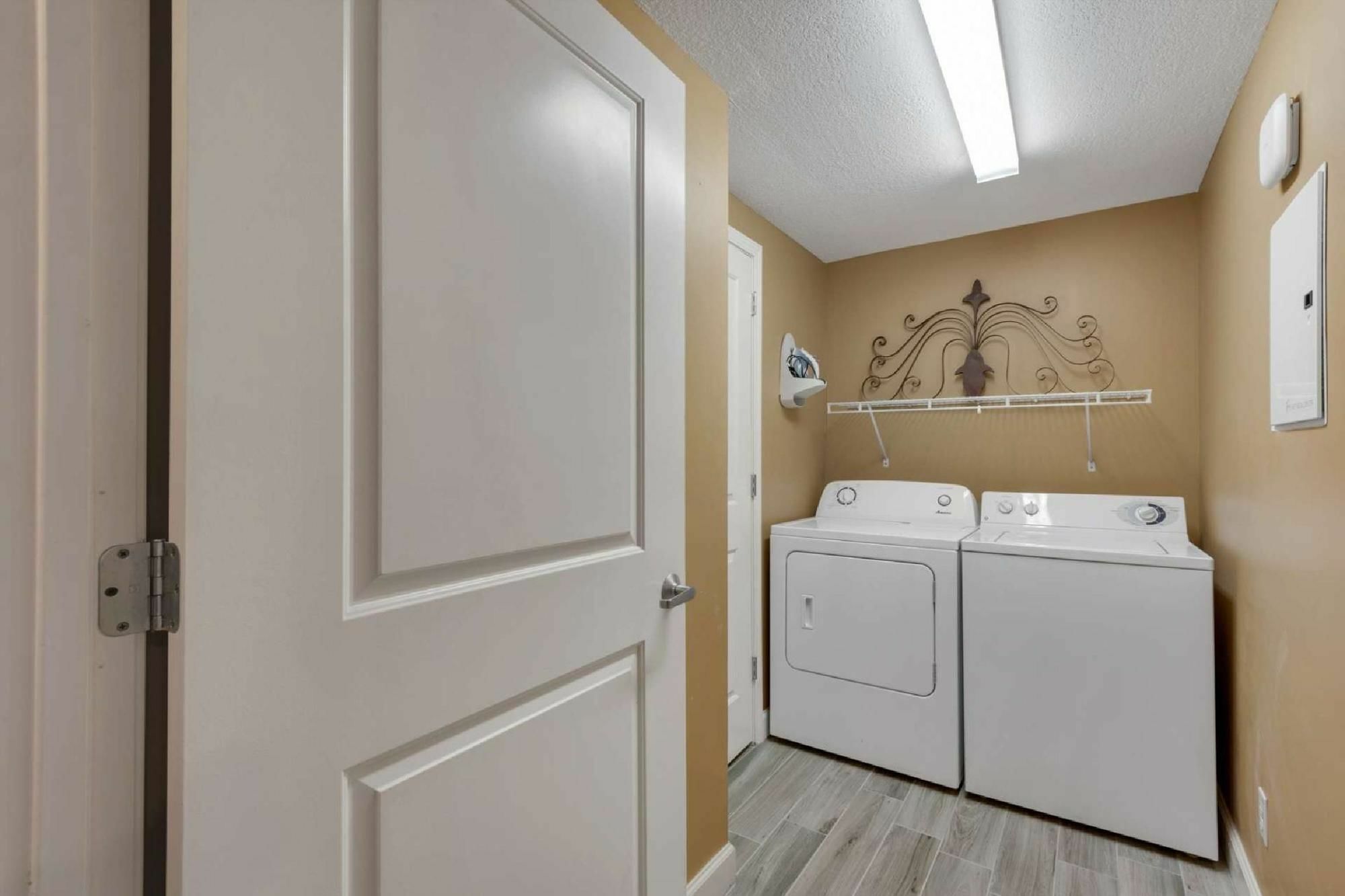 Apartment 903 Grandview East