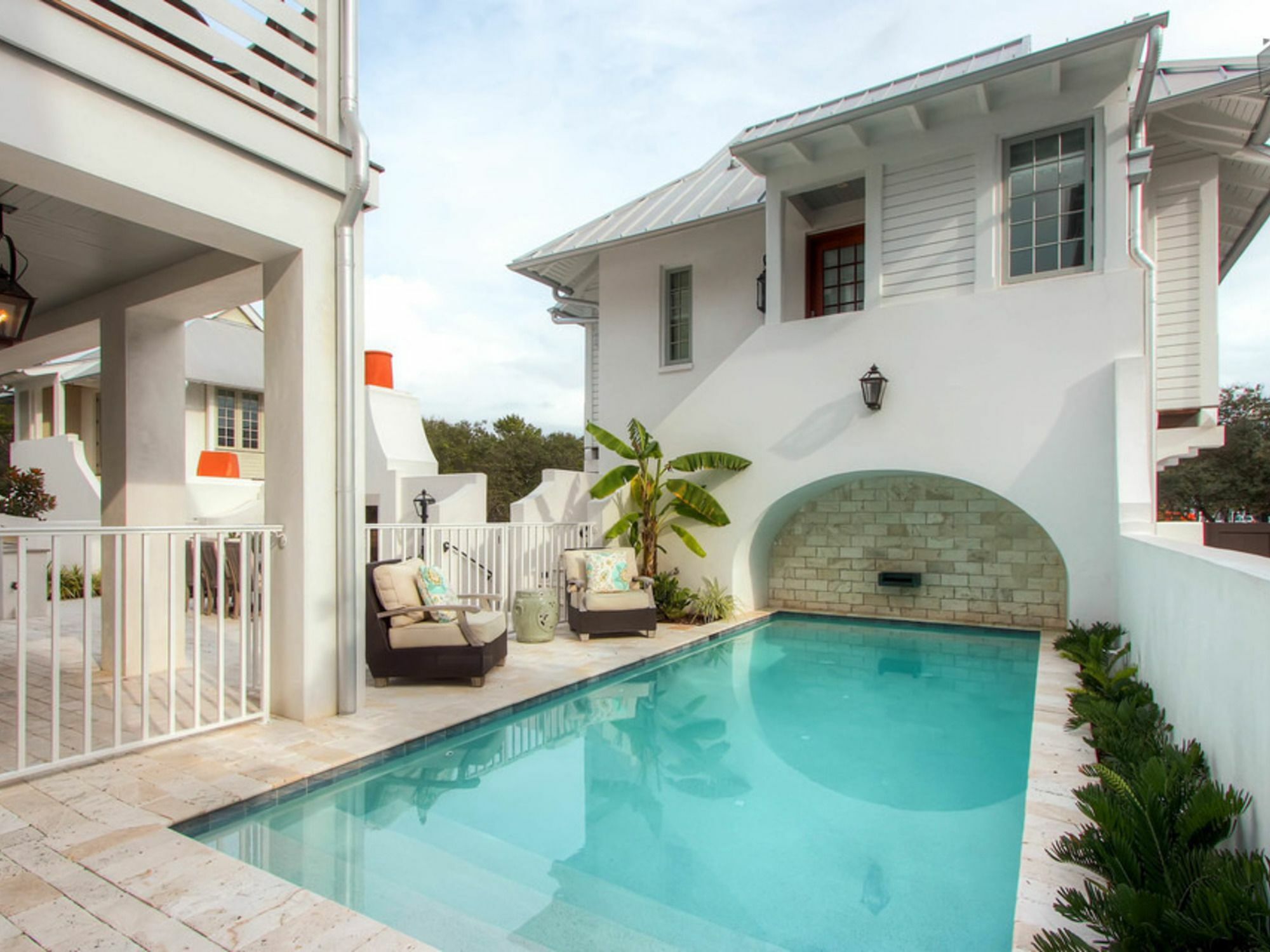 New Providence Main House By Redawning Villa