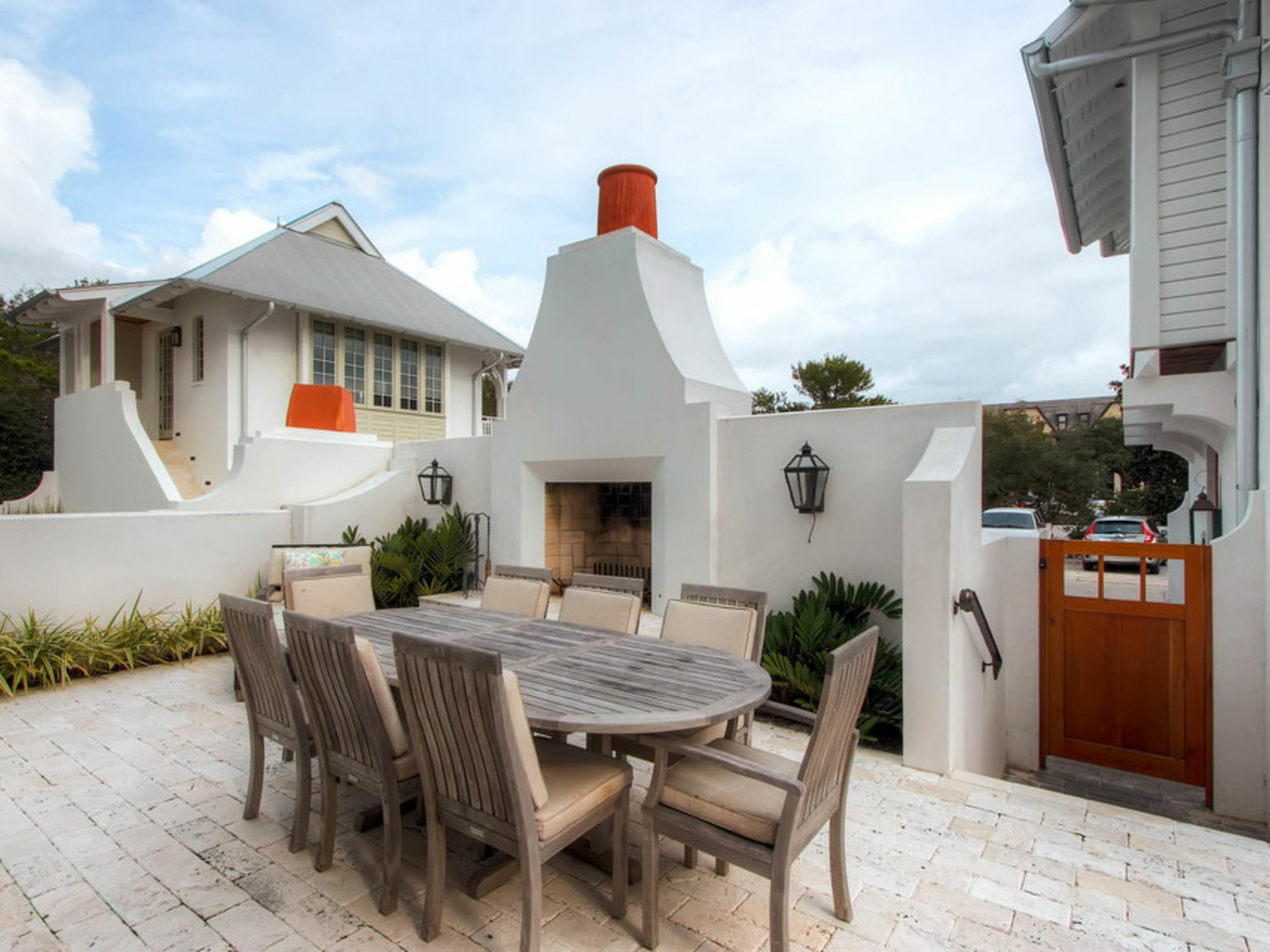 Villa New Providence Main House By Redawning *