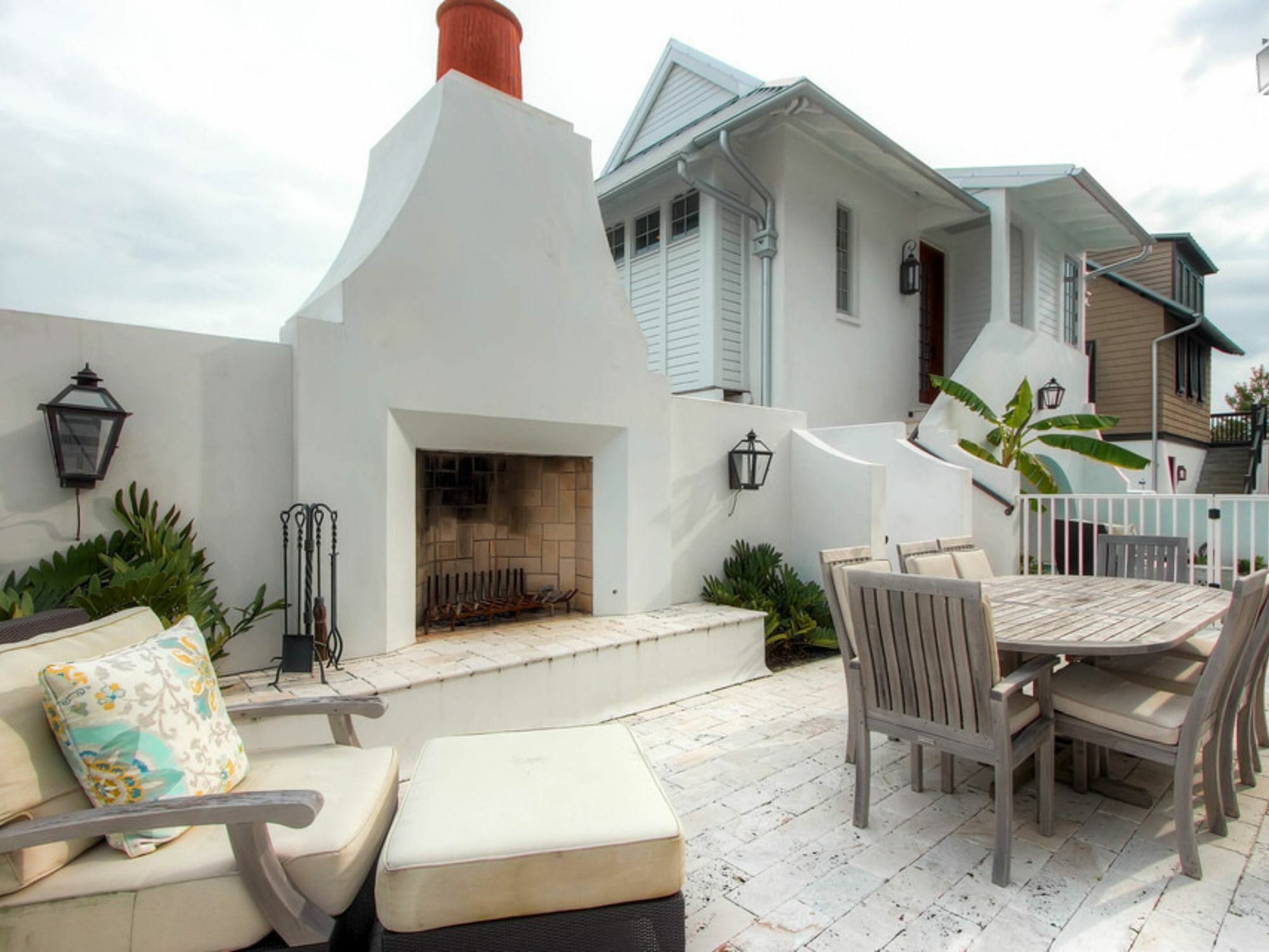 New Providence Main House By Redawning Villa *