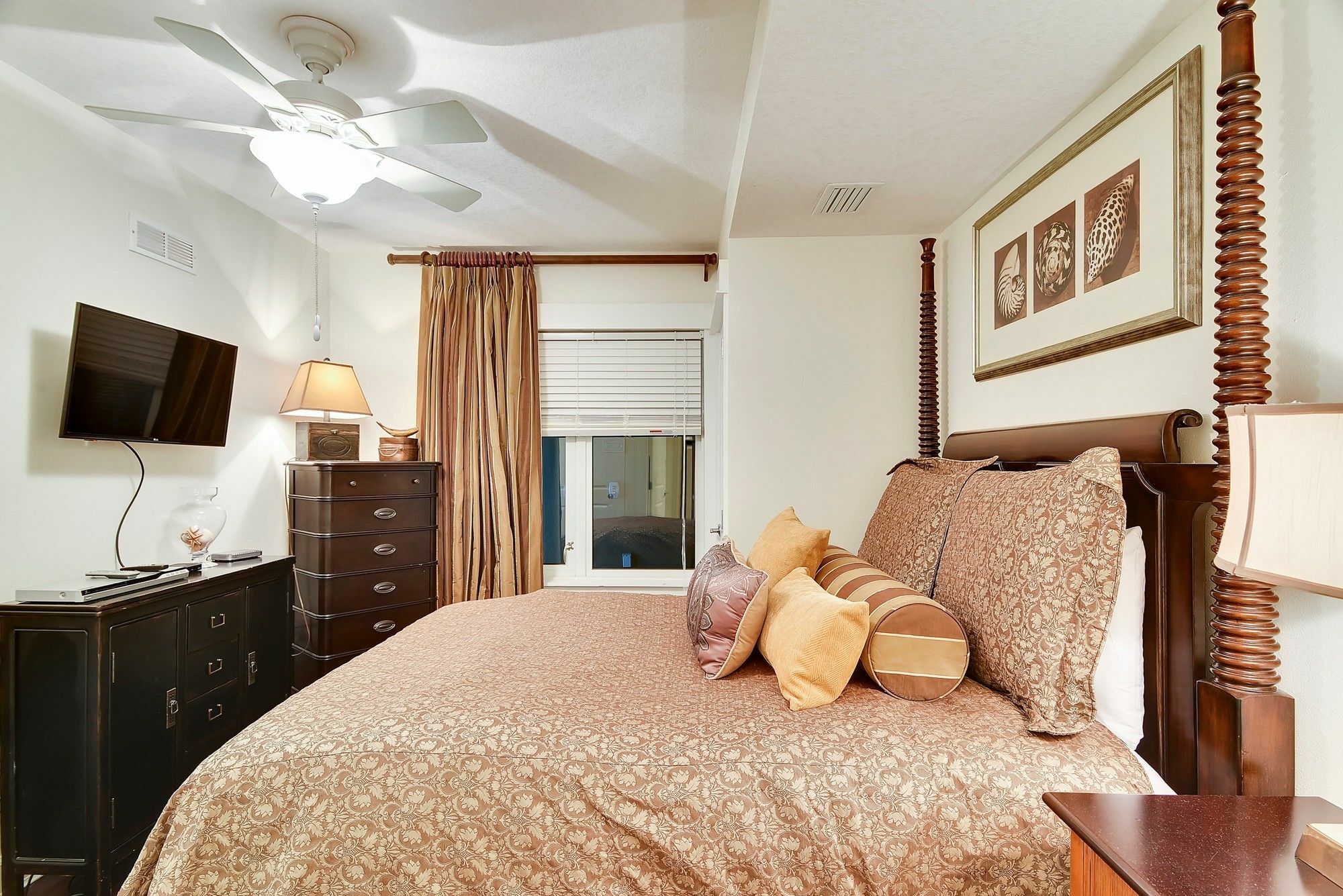 Grand Panama By Book That