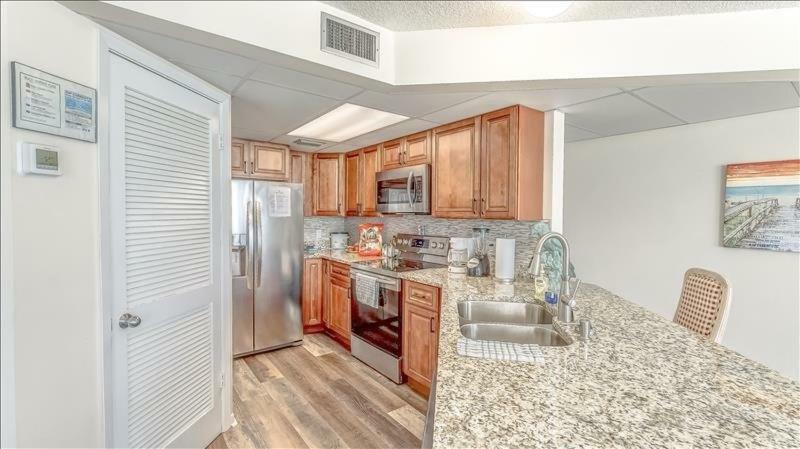 Aquavista East 604 Apartment *