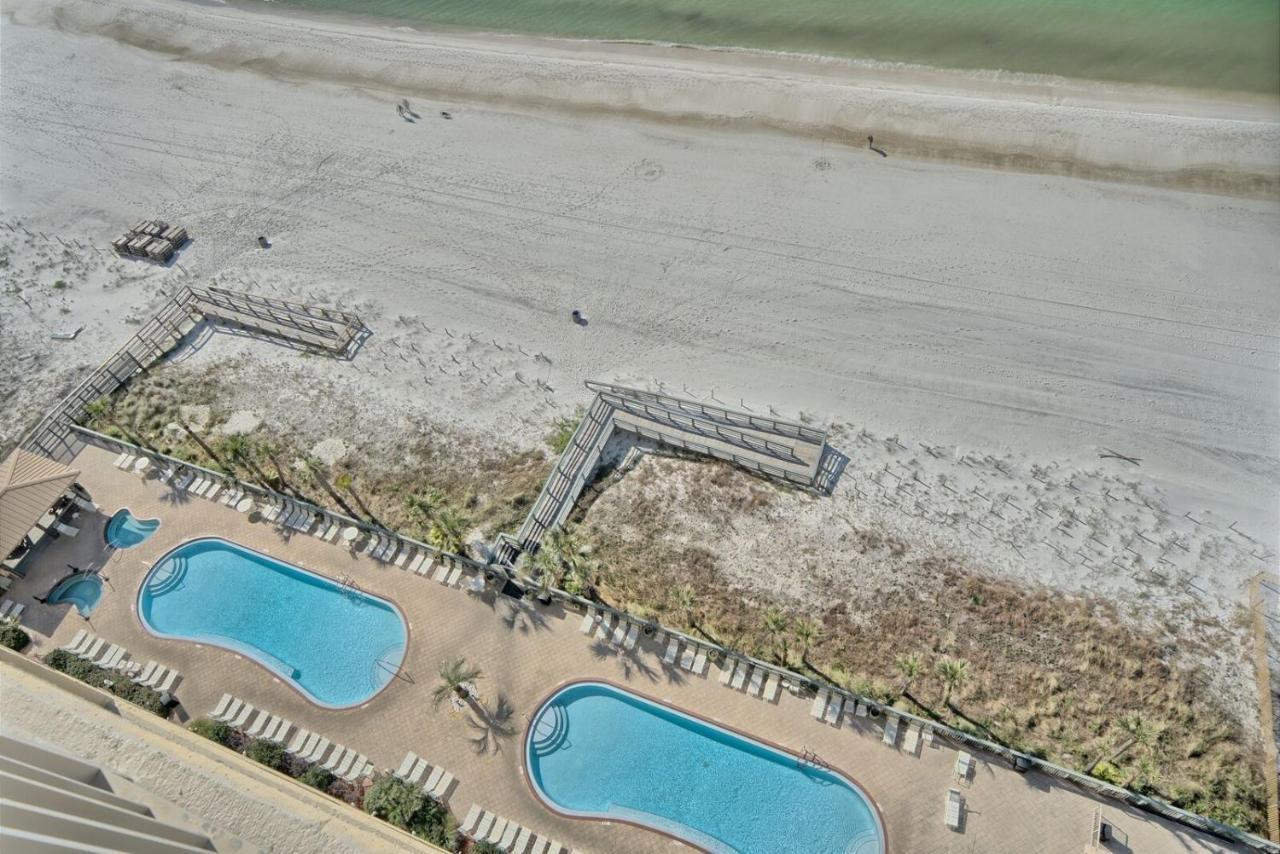 Apartment Roomy Oceanfront With Breathtaking View And Beachside Pool - Unit 1906 *