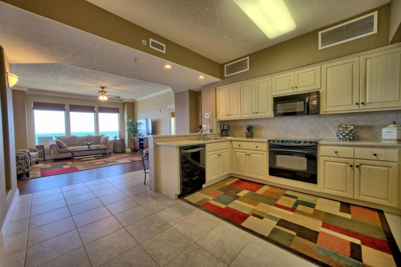 Roomy Oceanfront With Breathtaking View And Beachside Pool - Unit 1906 Panama City Beach