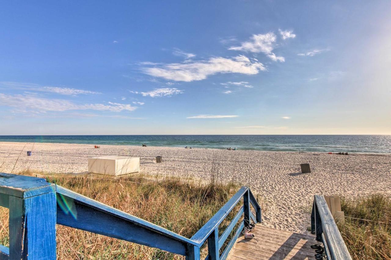 Beachfront Pcb With Pool, Gym And Hot Tub Apartment