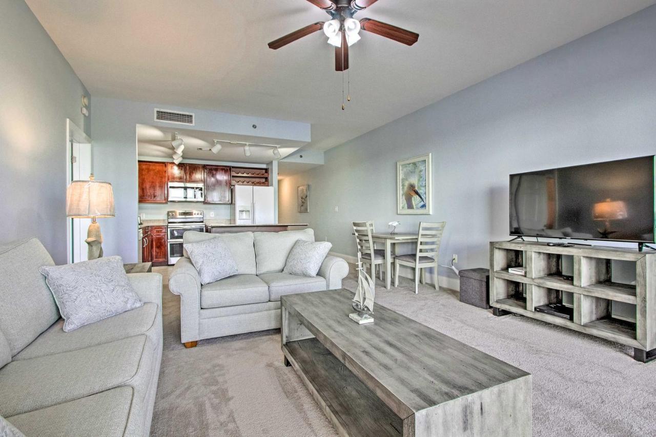 Apartment Lakefront With Community Pools - Walk To