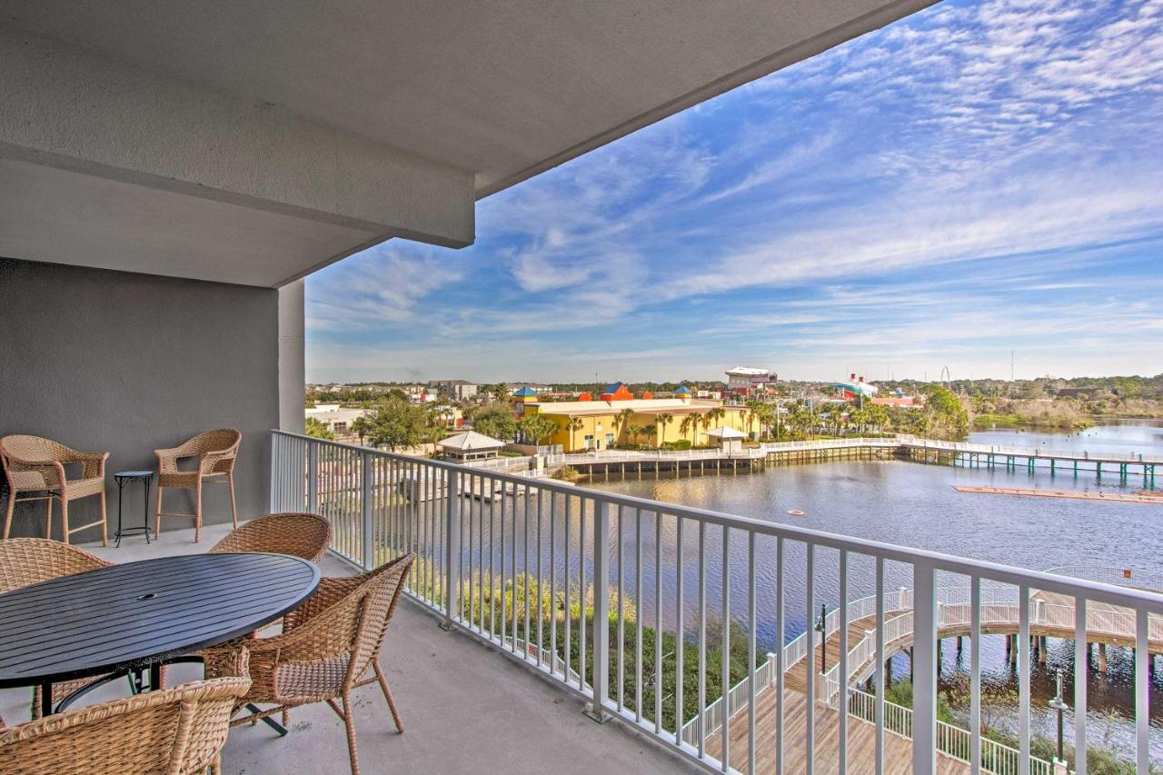 Apartment Lakefront With Community Pools - Walk To