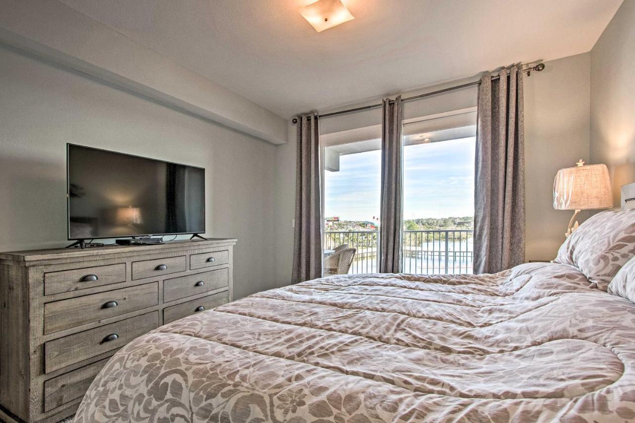 Lakefront With Community Pools - Walk To Apartment Panama City Beach