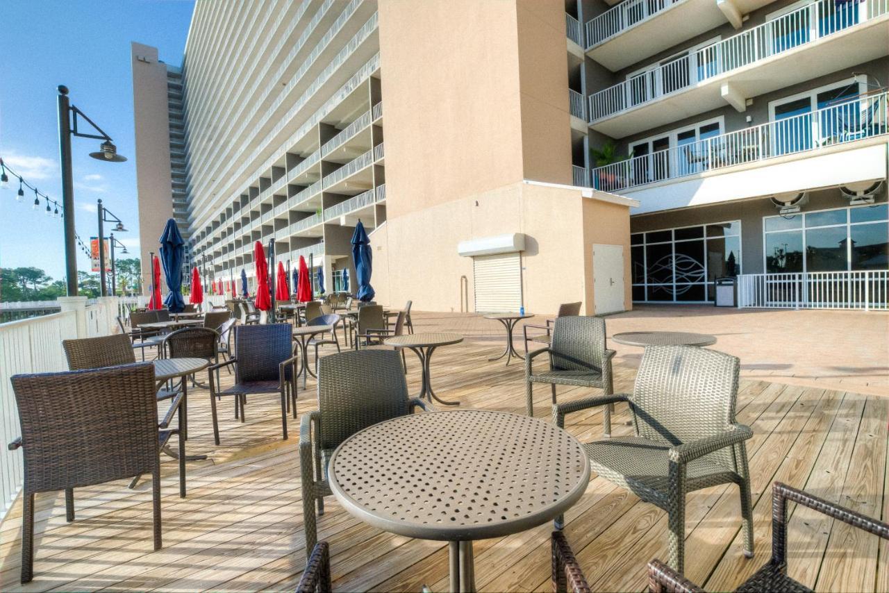 Laketown Wharf 905 By Zia Vr