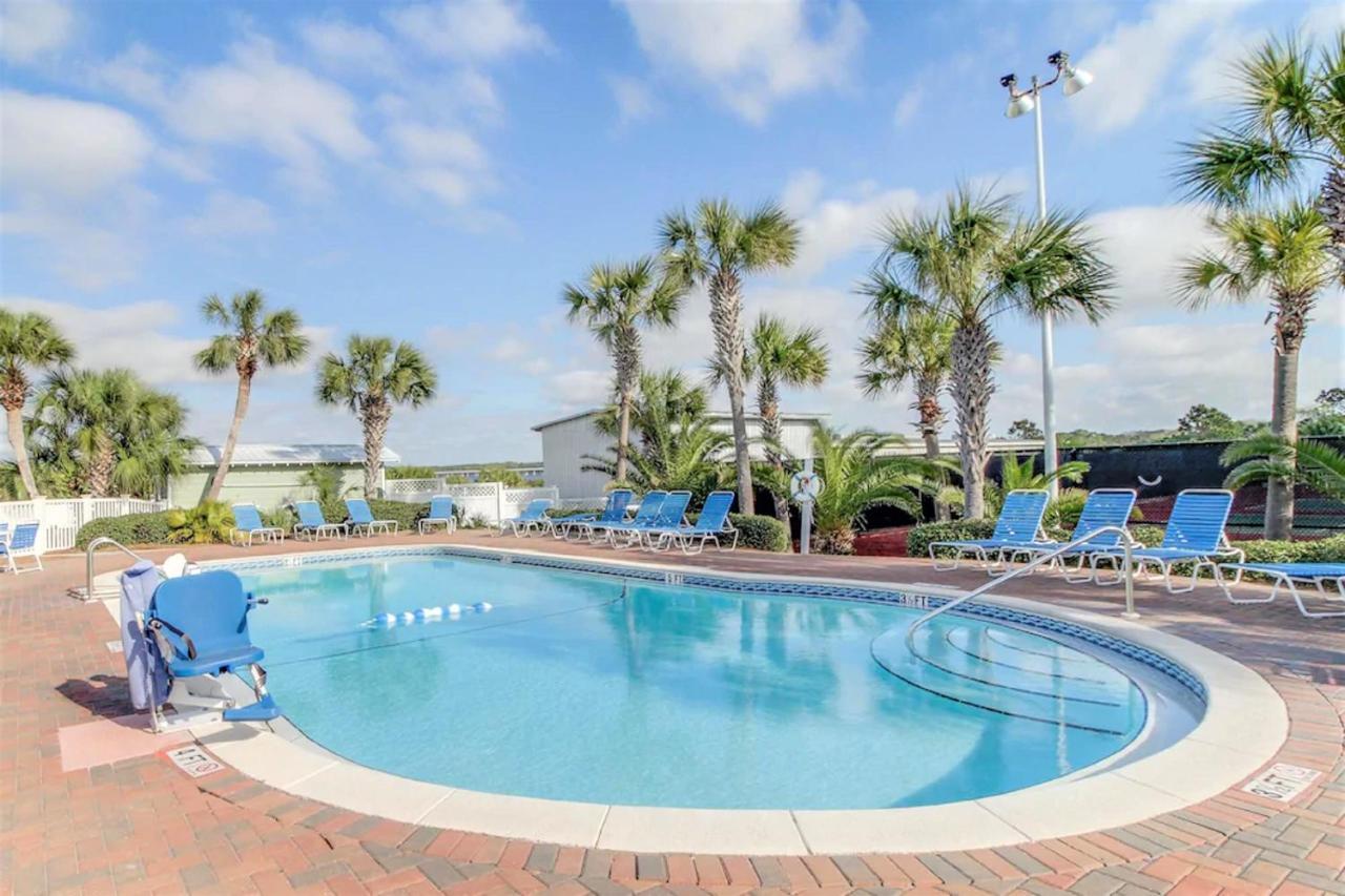 Apartment Pinnacle Port *