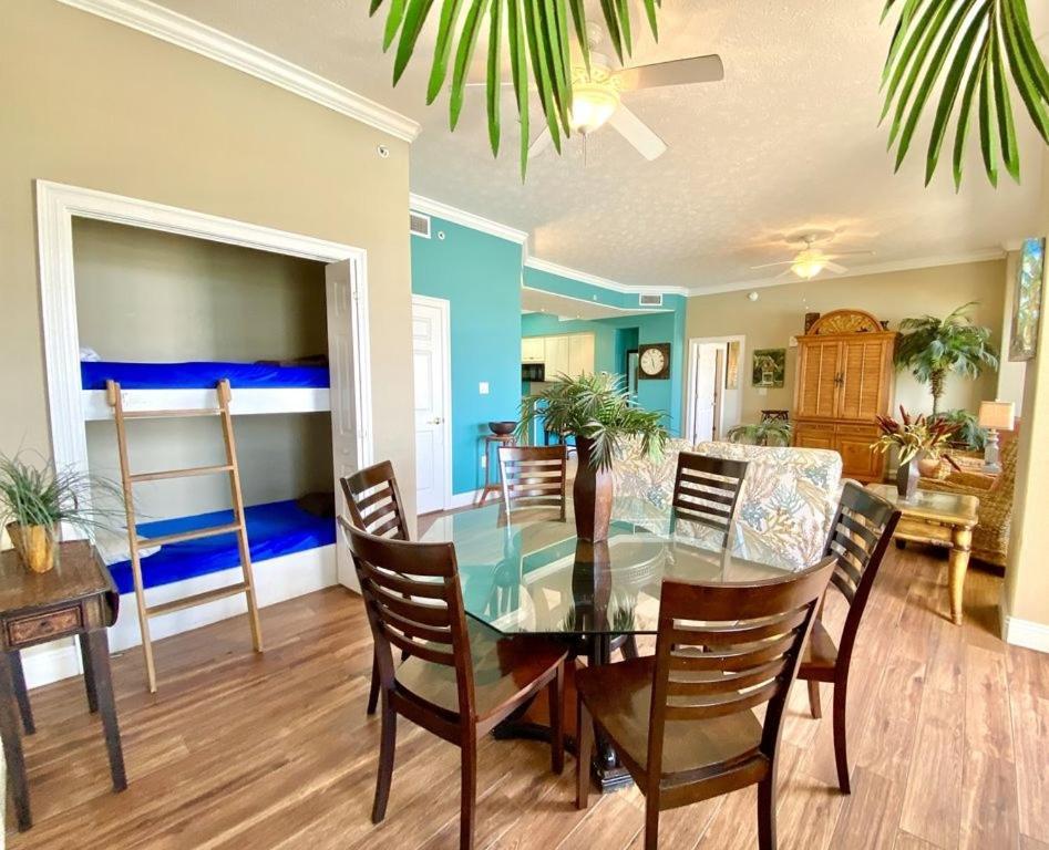 Apartment Wonderful Tropical With And Fitness Center Access - Unit 0102