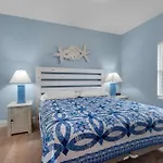 Laketown Wharf 1422