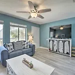 Panama City Condo With Balcony And Pool, Walk To Beach