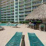 Emerald Beach Resort By Blueswell