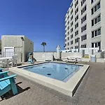 Sandpiper Studio Pcb Retreat With Resort Pool!