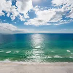 Beachfront - Private Balcony - Near Pier - Flpcb62