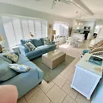 Venture Out 332 Lagoon Ln With 2 Golf Carts