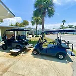 Venture Out 332 Lagoon Ln With 2 Golf Carts