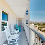 Laketown Wharf 1038