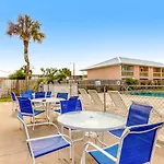 Laketown Wharf 1038