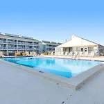 Laketown Wharf 1038