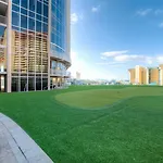 Beautiful 3 Bd Laketown Wharf 1133- Best Amenities!