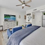 Beachfront Studio #509 At Majestic