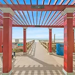 Beachfront-Majestic Beach Resort 1513