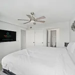 The Summit 626