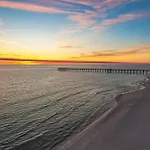 Calypso 3 New Relax Unwind Luxury Pcb Next To Pier Park 3 Bed 2 Bath Pool Hot Tub Tikki Bar