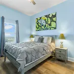 Penthouse Perfection At Laketown Wharf #2127 By Nautical Properties
