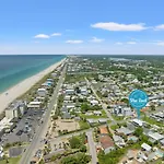 128 Kelly St | Beachy Keen