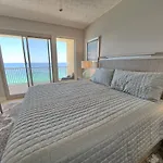 Gulf Front Condo With Beach Access And Beachside Pool - Unit 1604