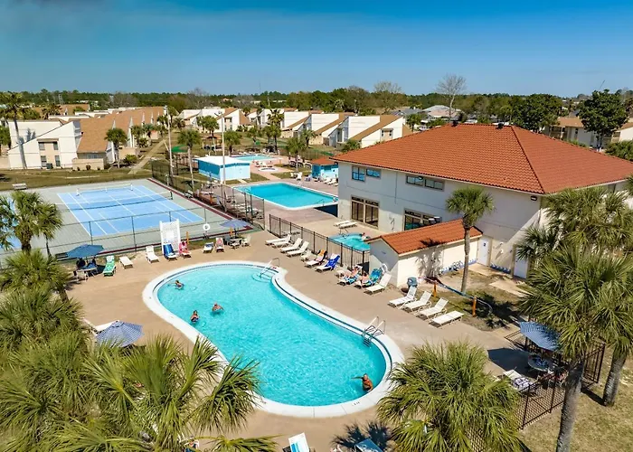 Beachside Paradise Sleeps 8 Pools Mini Golf & More