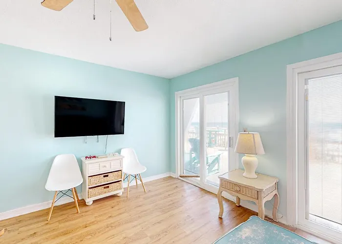 Front Beach Retreat B1