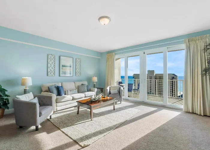 Laketown Wharf 1014