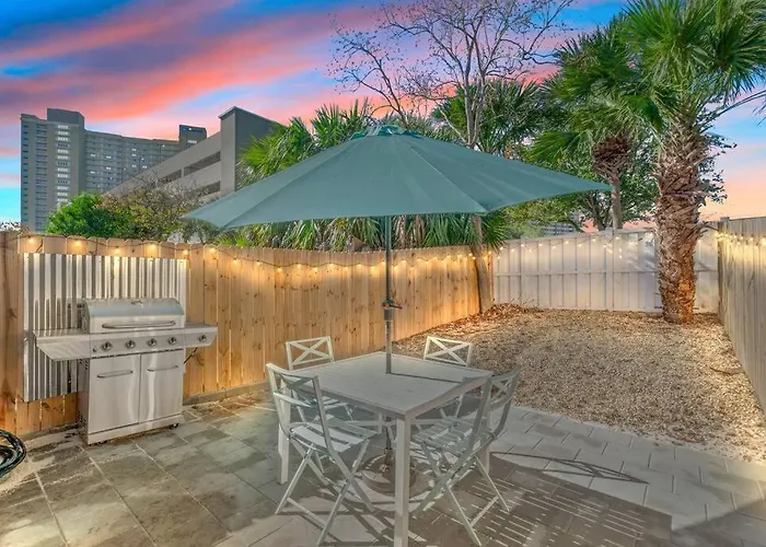 Absolute Beach - Seasonal Hot Tub, Bbq, 700 Feet To Beach, Central Pcb, Free Daily Activities, & More!